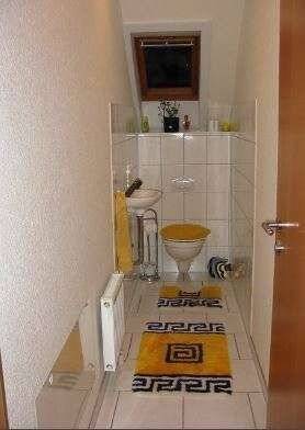 Große Maisonette Wohnung im Dachgeschoss mit Aufzug und Balkon 5 zimmer