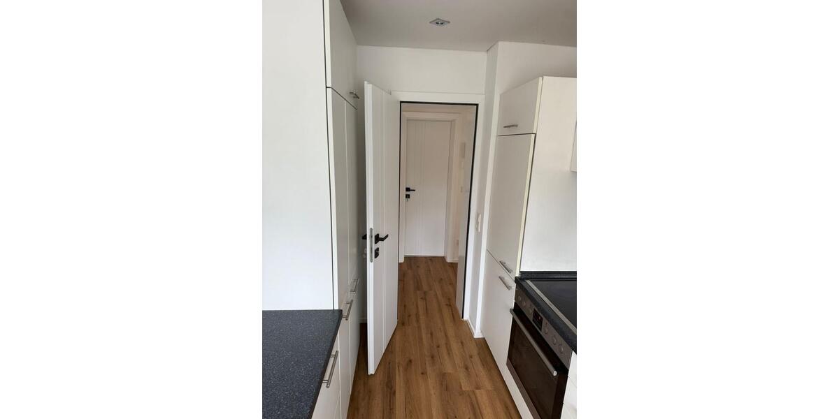 Dachgeschoßwohnung Schwieberdingen - 4 Zimmer, 100 m&sup2;, 1.550&euro; | Angebot:26692428