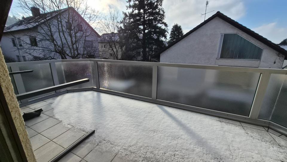 Geräumige helle 3,5-Zimmer-Wohnung in KarlsruheWolfartsweier 3.5 zimmer