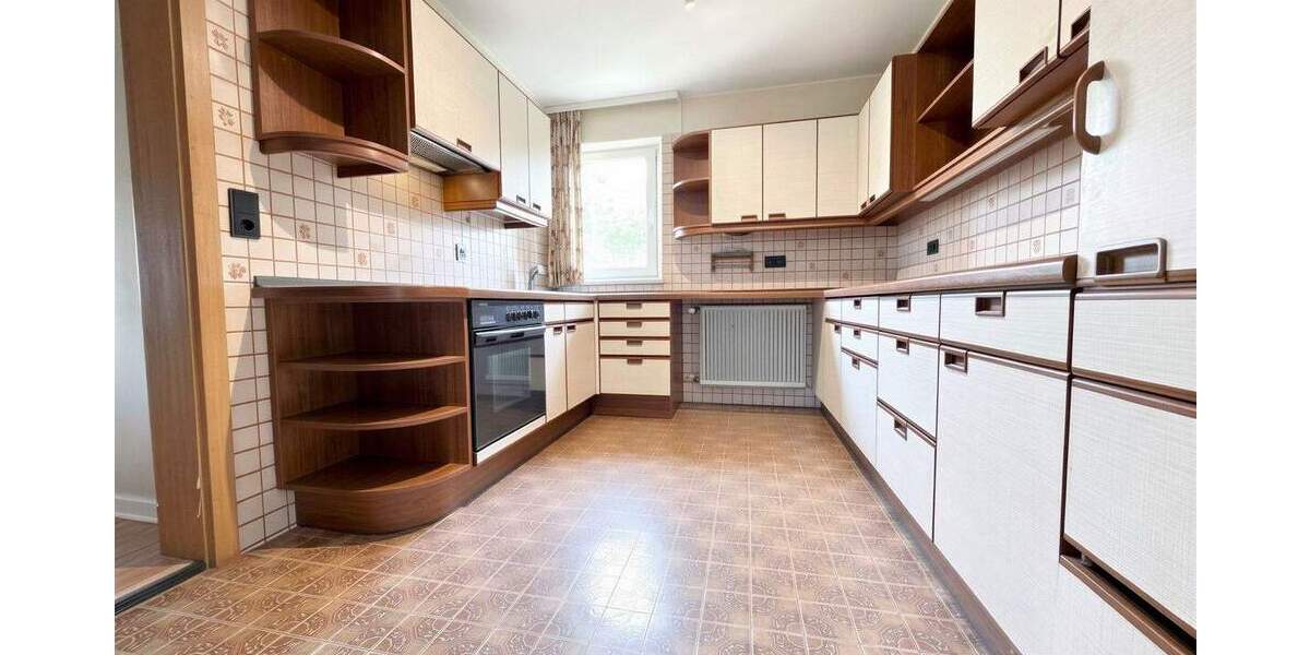 Doppelhaushälfte Sindelfingen Mitte - 5 Zimmer, 160 m&sup2;, 460.000&euro; | Angebot:25770722