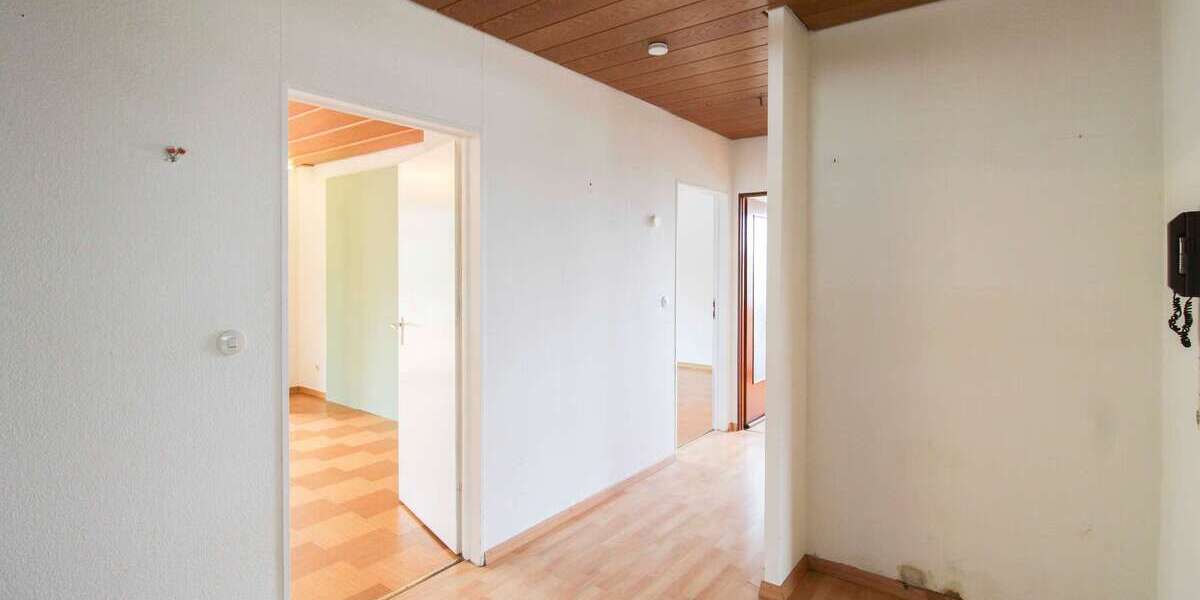Einfamilienhaus Pforzheim Büchenbronn - 5 Zimmer, 134 m&sup2;, 320.000&euro; | Angebot:27192407