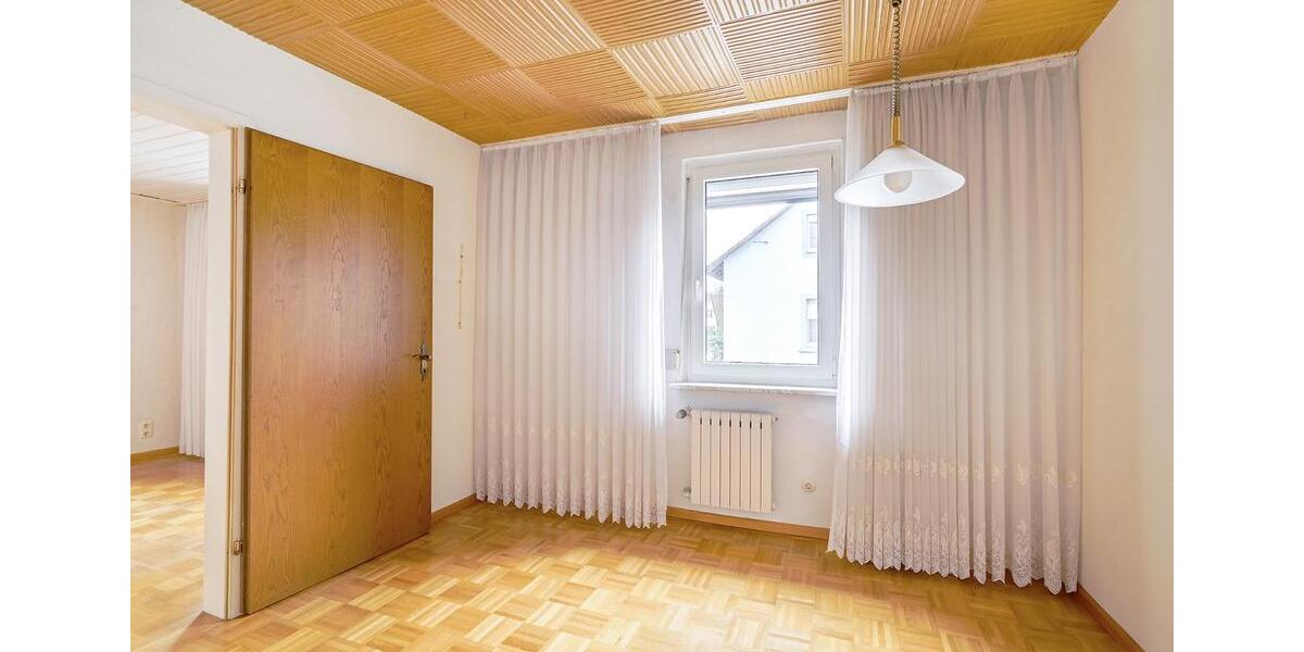 Mehrfamilienhaus, Wohnhaus Karlsruhe Rüppurr - 8 Zimmer, 184 m&sup2;, 780.000&euro; | Angebot:26480357