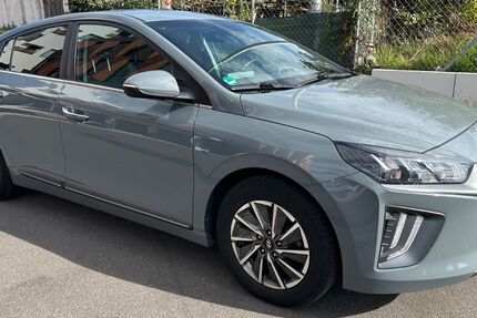 Hyundai IONIQ 102.000 km 13.999 &euro; Ditzingen 71254