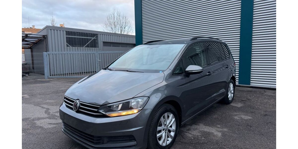 VW Touran 122.000 km 15.999 &euro; Mühlacker 75417