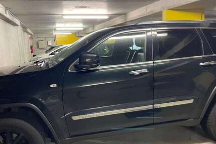 Jeep Grand Cherokee 226.000 km 8.700 € Karlsruhe 76139