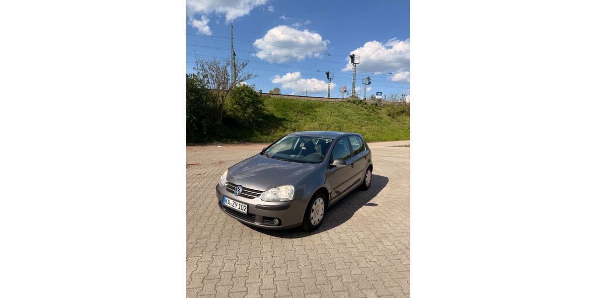 VW Golf 277.000 km 2.100 &euro; Ettlingen 76275