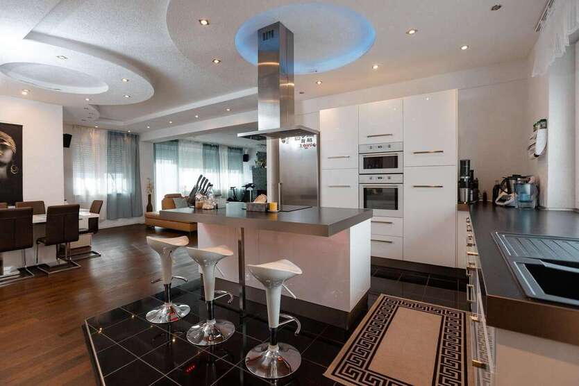 Wohnung zum Kaufen in Pforzheim 395.000 € 167 m² 4 zimmer