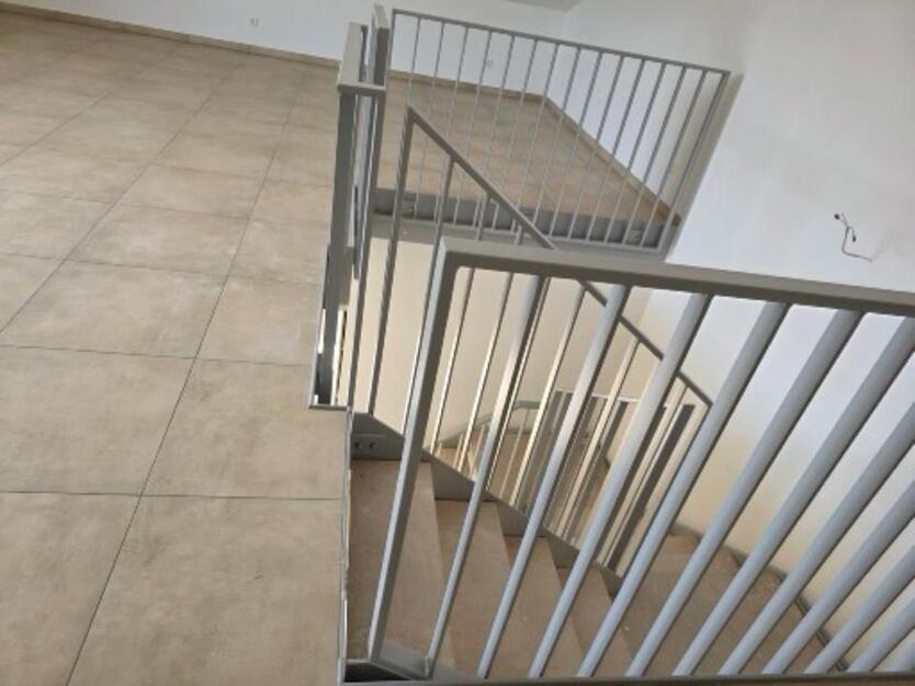 Wohnung als Doppelhaushälfte, Erstbezug