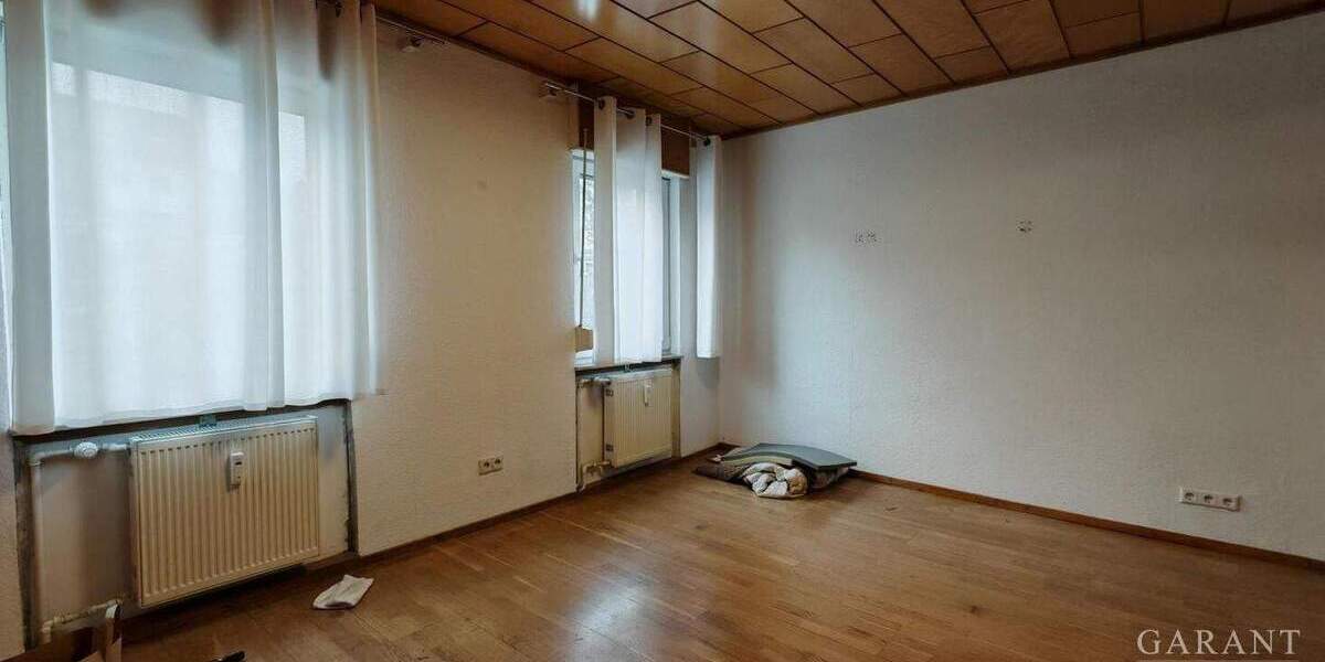 Etagenwohnung Pforzheim Eutingen - 4 Zimmer, 80 m&sup2;, 140.000&euro; | Angebot:25707672