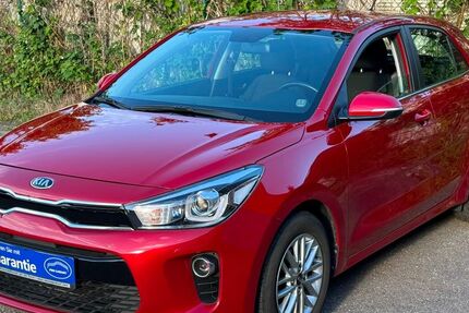 Kia Rio 102.000 km 8.290 &euro; Karlsruhe 76137