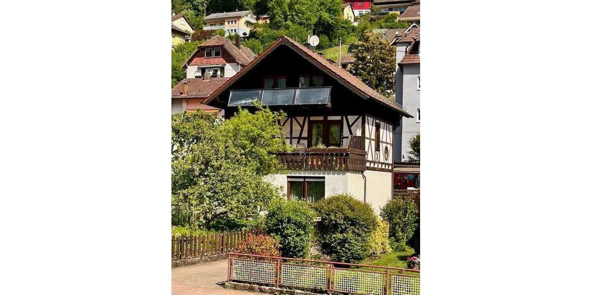 Einfamilienhaus Bad Wildbad im Schwarzwald - 6 Zimmer, 140 m&sup2;, 395.000&euro; | Angebot:26463721