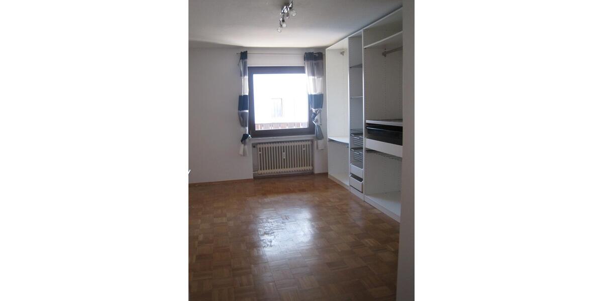 Etagenwohnung Kraichtal - 4.5 Zimmer, 140 m&sup2;, 950&euro; | Angebot:26221296
