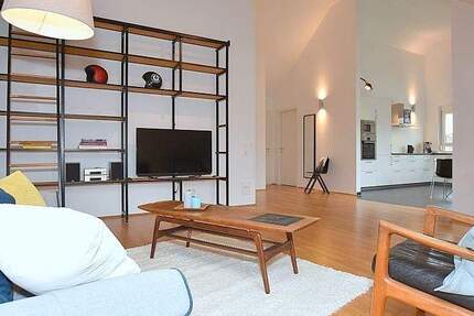 Hochwertig möblierte Wohnung mit TG und Loggia in Ditzingen 2 zimmer