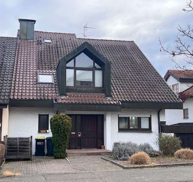 Haus zum Mieten in Keltern 1.990 € 240 m² 7 zimmer