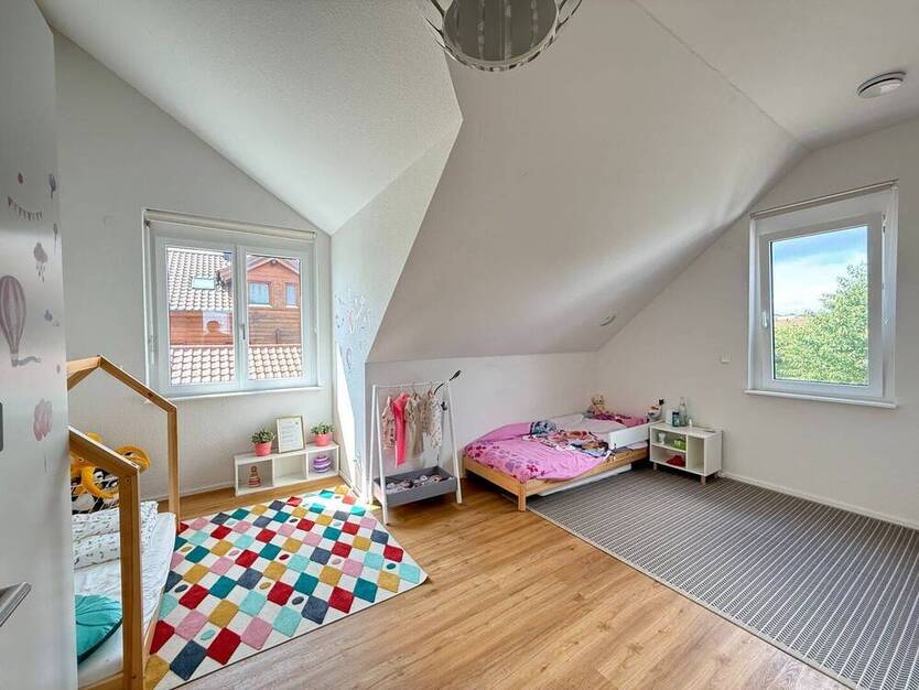 Wimsheim: Wunderschönes Einfamilienhaus mit viel Platz - ideal für Familien