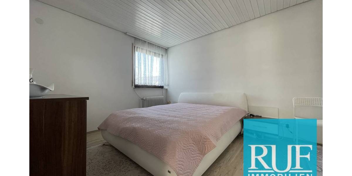 Reihenmittelhaus Pforzheim Eutingen - 4 Zimmer, 110 m&sup2;, 370.000&euro; | Angebot:25997914