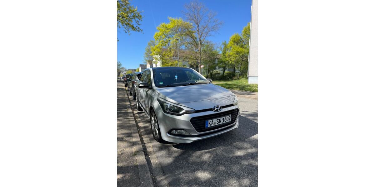 Hyundai i20 99.000 km 9.199 &euro; Karlsruhe 76189