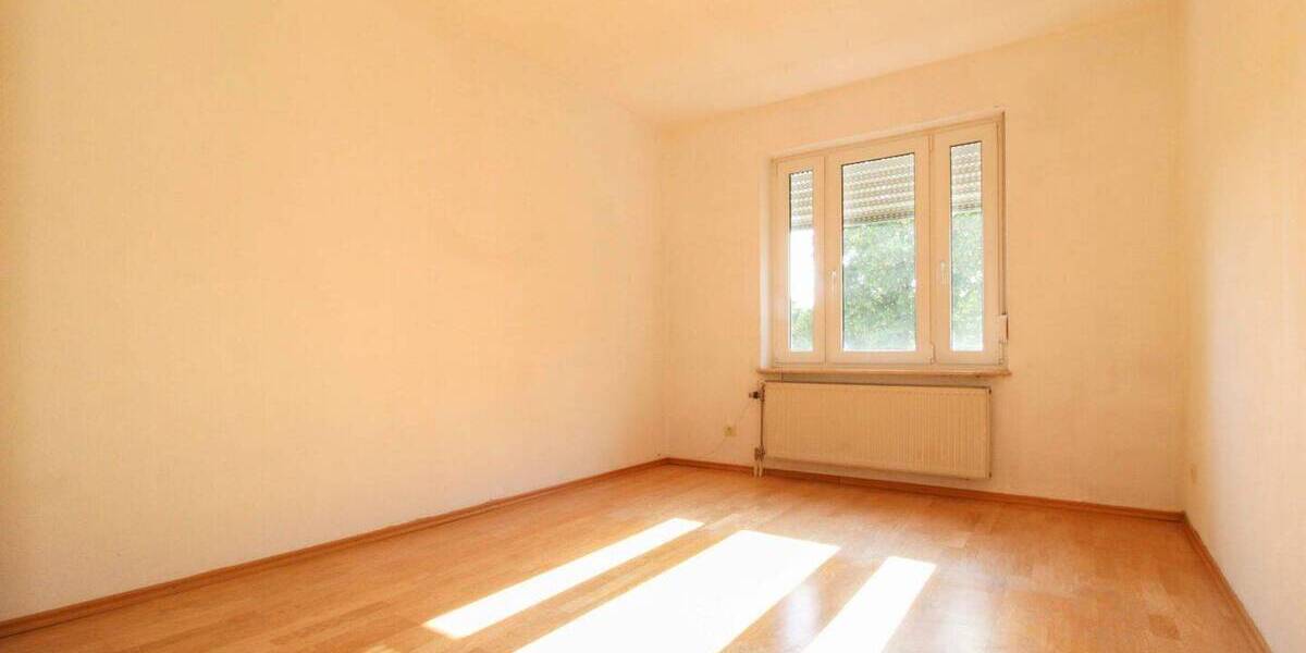 Etagenwohnung Karlsruhe Oberreut - 4 Zimmer, 107 m&sup2;, 420.000&euro; | Angebot:26876044