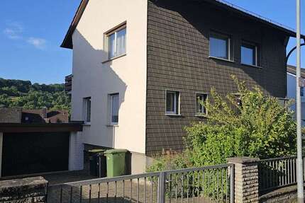 Haus zum Kaufen in Königsbach-Stein 410.000 € 123.66 m² 5 zimmer