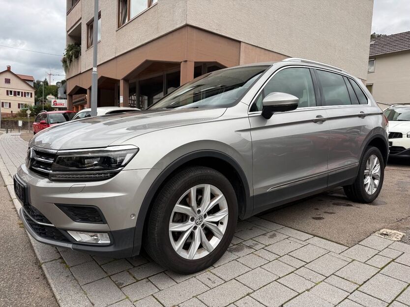 VW Tiguan 105.109 km 21.999 € Bad Wildbad 75323