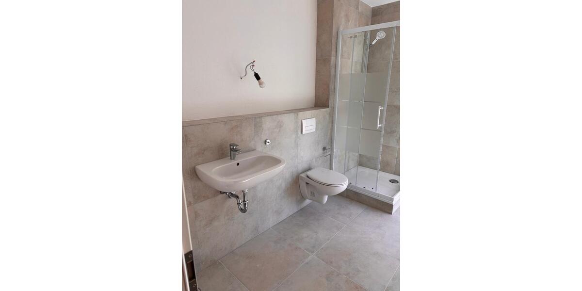 Erdgeschoßwohnung Karlsbad - 3 Zimmer, 152 m&sup2;, 1.150&euro; | Angebot:26326759