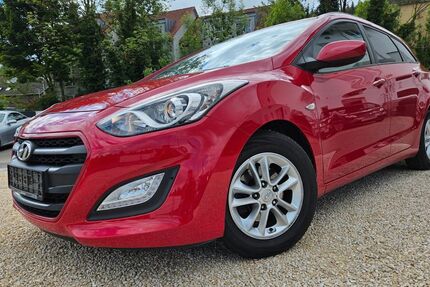 Hyundai i30 99.000 km 8.800 € Stuttgart 70563