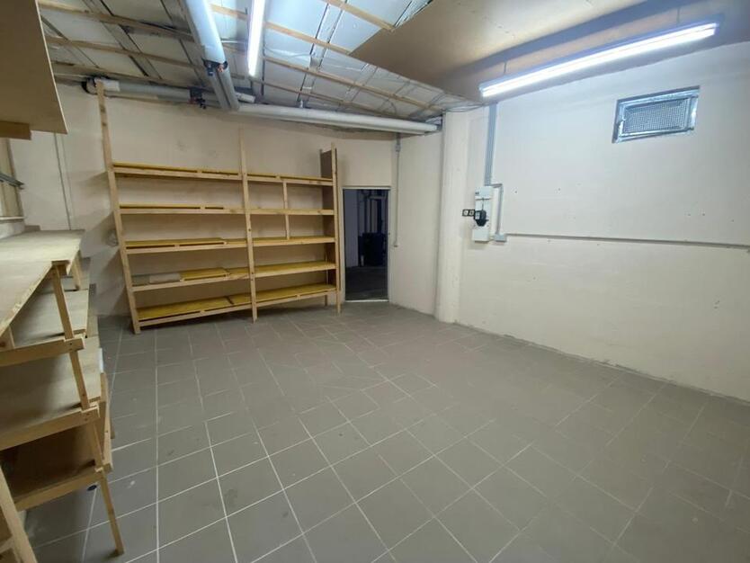 privaten Lagerraum mieten in Pforzheim – 22 m², zentral, mit Strom & Regalen