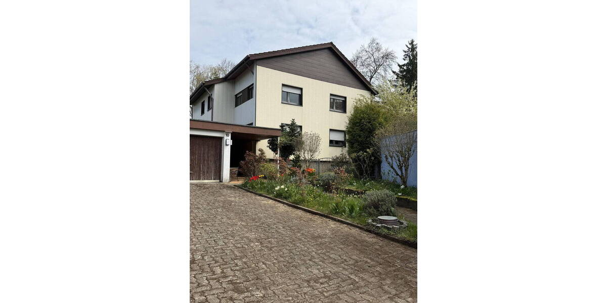 Mehrfamilienhaus, Wohnhaus Pforzheim Nordstadt - 7 Zimmer, 218 m&sup2;, 650.000&euro; | Angebot:26389266