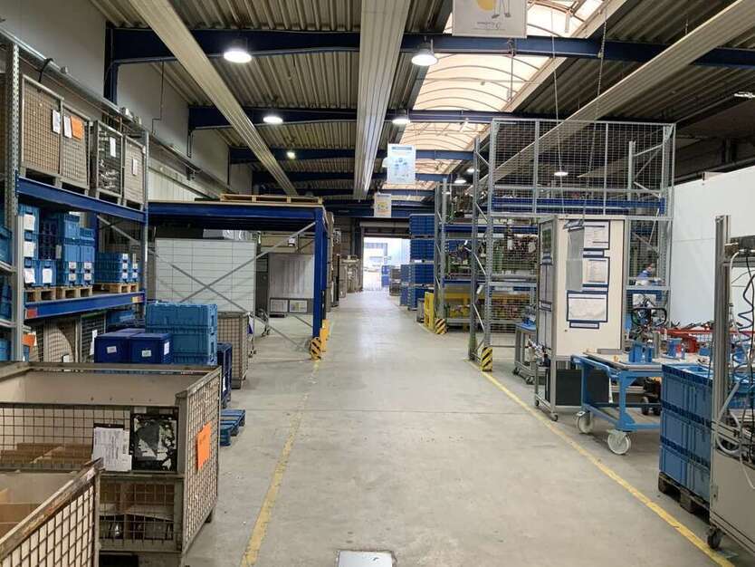 Halle in Pforzheim 6.650.000 € 10200 m²