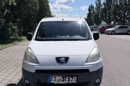 Peugeot Partner 157.500 km 3.499 &euro; Bruchsal 76646