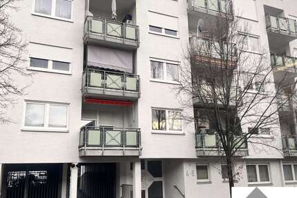 Wohnung zum Kaufen in Pforzheim 198.000 € 63 m² 3 zimmer