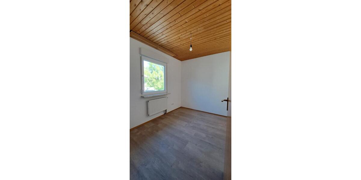 Maisonettenwohnung Keltern - 5 Zimmer, 130 m&sup2;, 1.400&euro; | Angebot:26326724