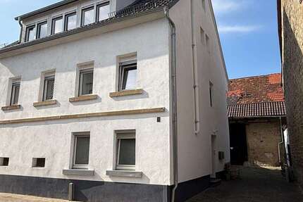 Haus Kürnbach - 7 Zimmer, 166 m&sup2;, 397.000&euro; | Angebot:27258873