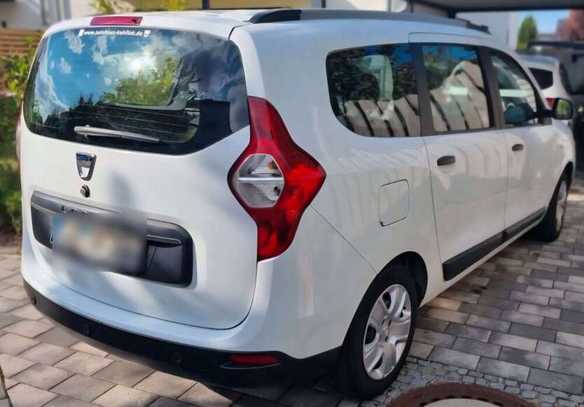 Dacia Lodgy 84.500 km 9.100 € Sachsenheim 74343