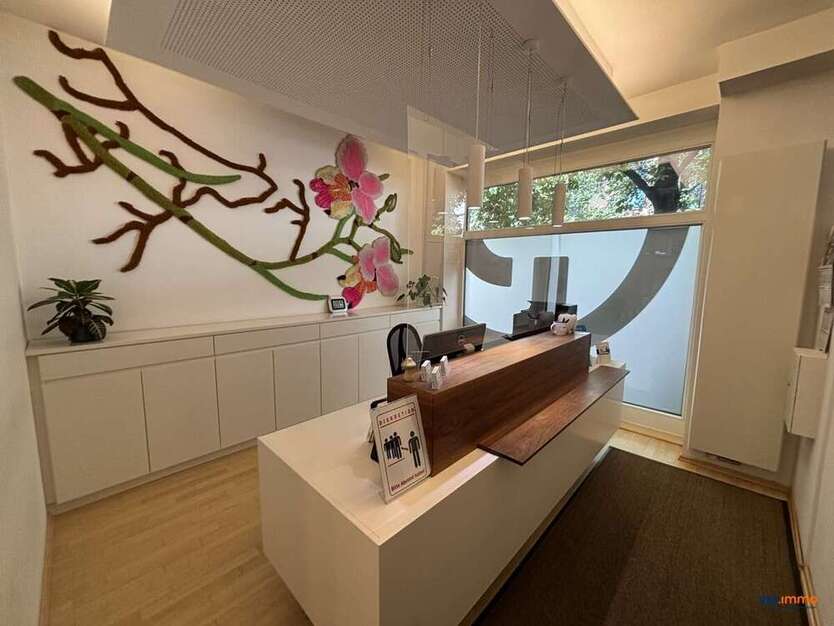 Büro in Stuttgart Bad Cannstatt 635.000 € 223.4 m²