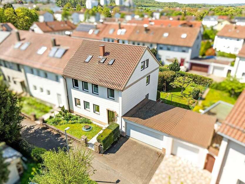 Haus zum Kaufen in Böblingen 540.000 € 157.86 m²