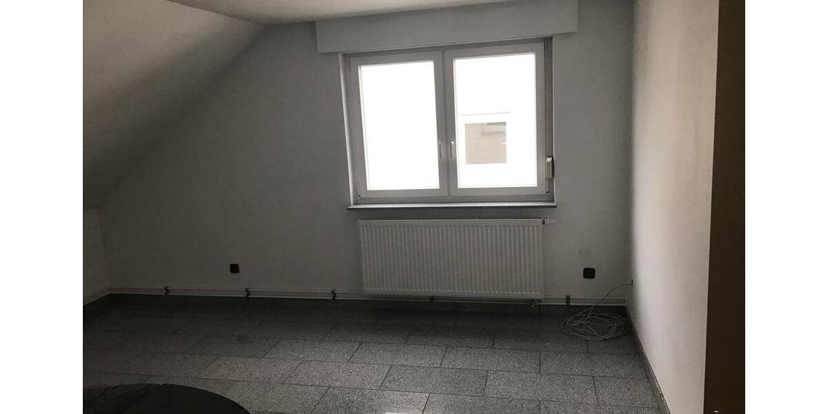 Etagenwohnung Straubenhardt - 3 Zimmer, 66 m&sup2;, 150.000&euro; | Angebot:26052028