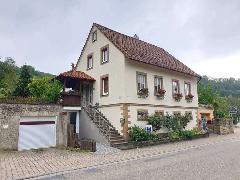 Haus zum Kaufen in Sternenfels 365.000 € 185 m²