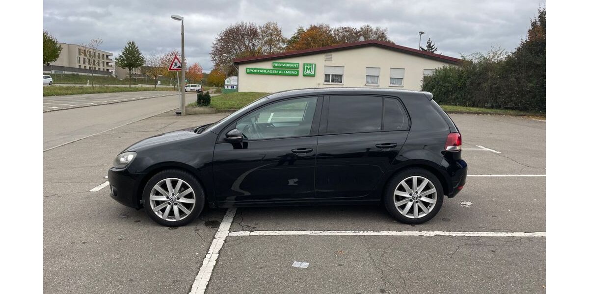 VW Golf 160.000 km 5.900 &euro; Sindelfingen 71063