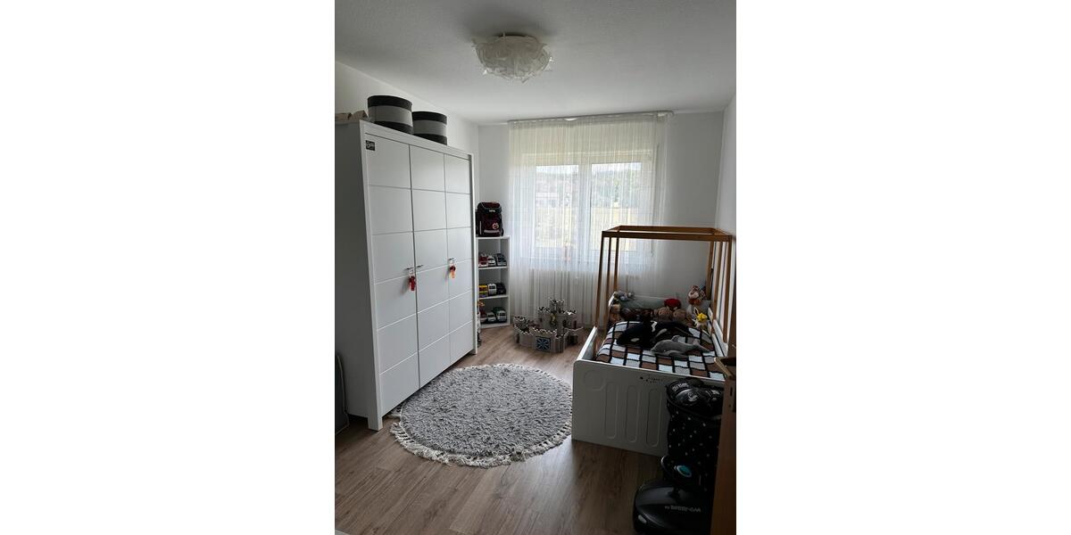 Etagenwohnung Straubenhardt - 4 Zimmer, 106 m&sup2;, 365.000&euro; | Angebot:26844887