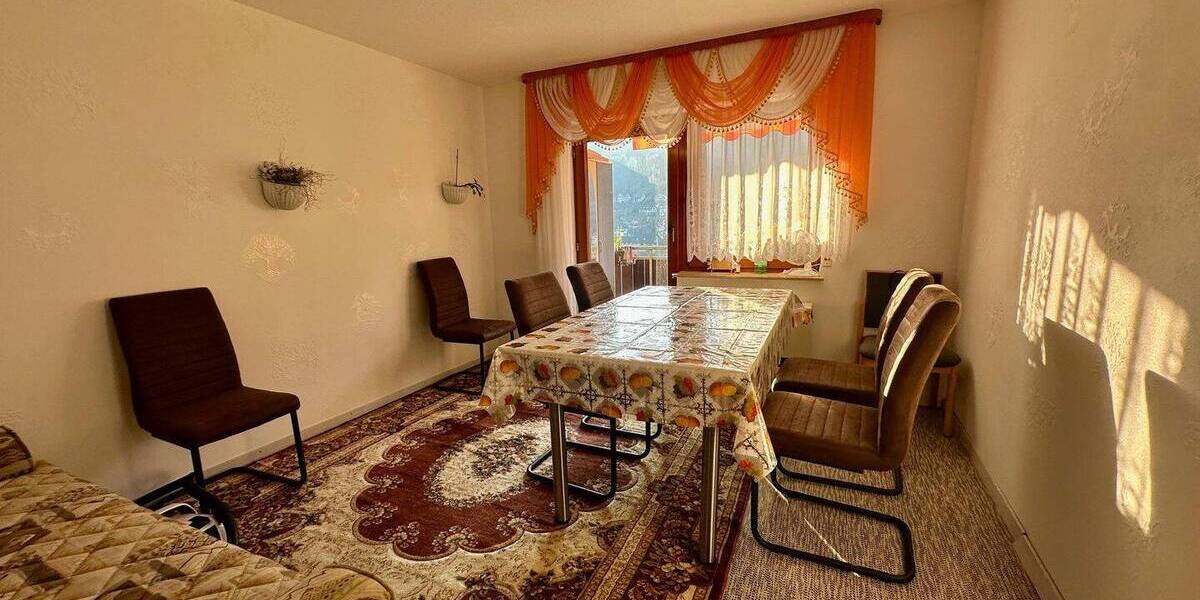 Etagenwohnung Bad Liebenzell - 3 Zimmer, 86 m&sup2;, 229.000&euro; | Angebot:25776634