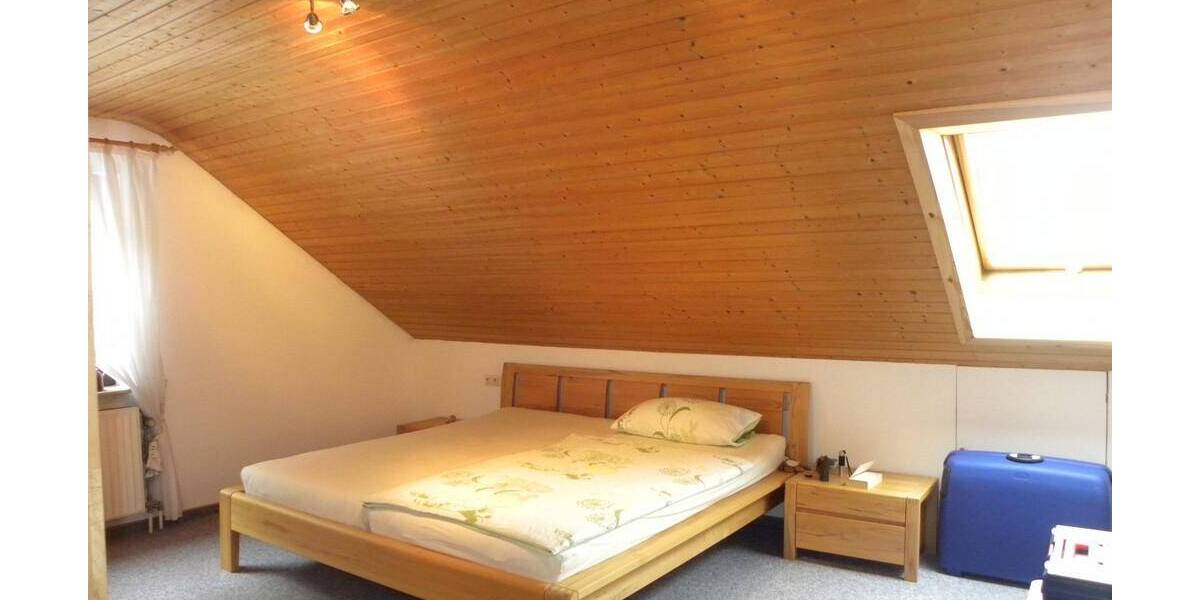 Mehrfamilienhaus, Wohnhaus Bad Liebenzell - 9 Zimmer, 198 m&sup2;, 540.000&euro; | Angebot:26141888