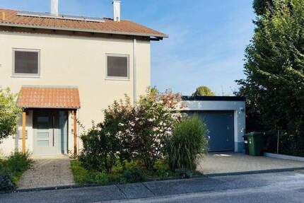 Familienfreundliche Doppelhaushälfte in Gondelsheim 7 zimmer