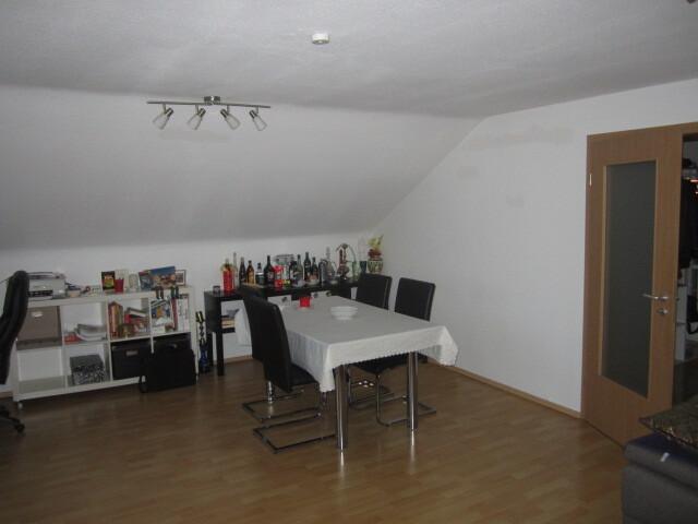 Dachgeschoßwohnung Bretten - 3 Zimmer, 90 m&sup2;, 990&euro; | Angebot:26346885