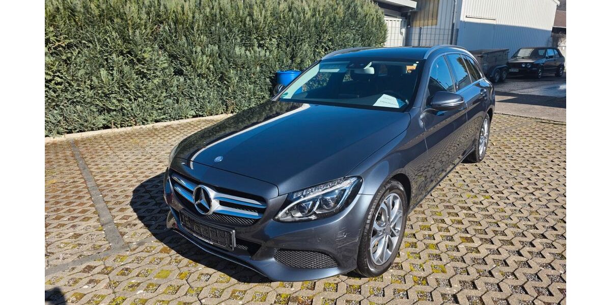 Mercedes-Benz C 250 80.300 km 22.495 &euro; Weingarten 76356