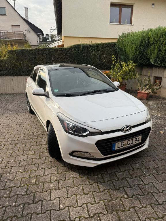 Hyundai i20 98.500 km 9.500 € Bietigheim -Bissingen 74321