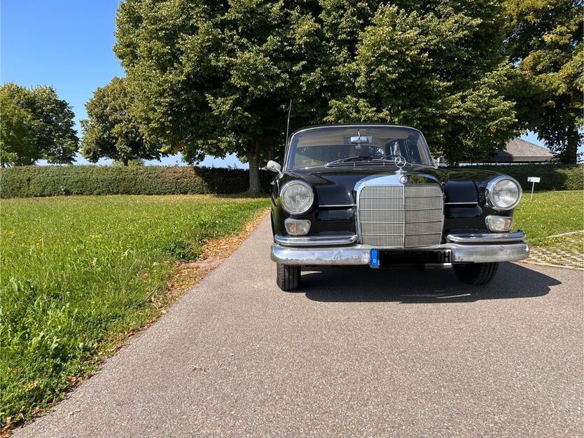 Mercedes-Benz 190 44.000 km 16.550 € Neubulach 75387