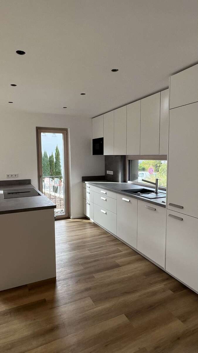 Wohnung zum Mieten in Pforzheim 1.850 € 144.43 m² 5 zimmer