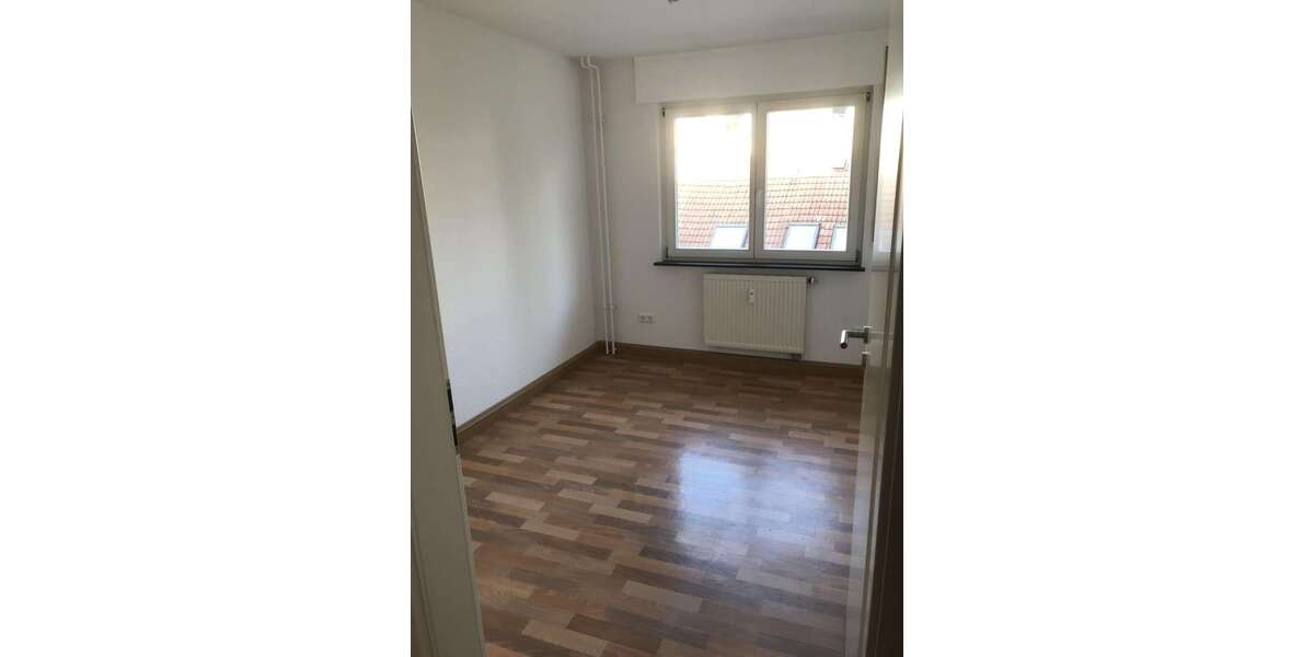 Etagenwohnung Karlsruhe Südstadt - 2.5 Zimmer, 69 m&sup2;, 920&euro; | Angebot:26807996