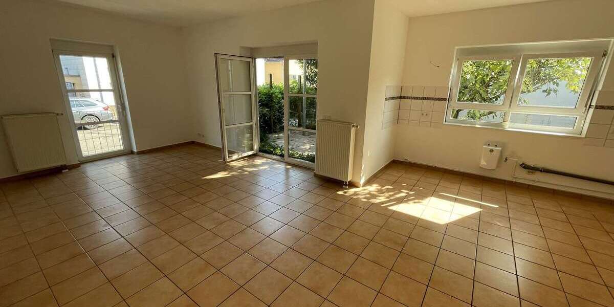 Etagenwohnung Karlsruhe / Daxlanden Daxlanden - 2 Zimmer, 79 m&sup2;, 1.200&euro; | Angebot:25410382